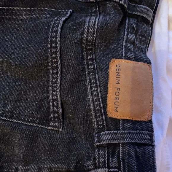 Jeans - Picture 2 of 3